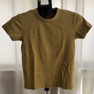UNIQLO Women’s Short Sleeve T-Shirt – Size Medium